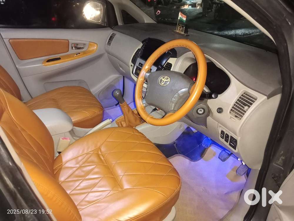 Toyota Innova 2011 Diesel 4th Owner