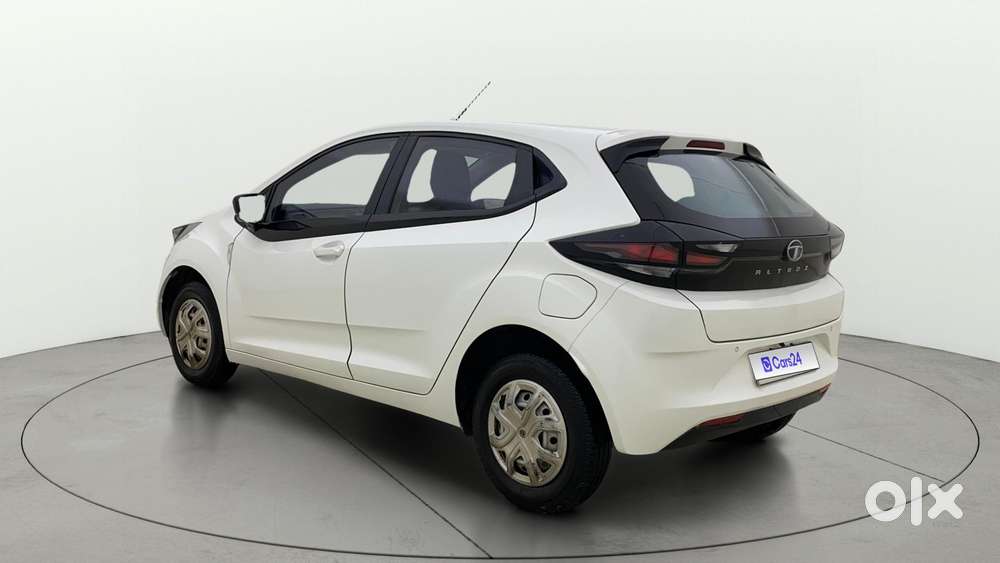 Tata Altroz 1.2 Xe Plus Petrol, 2022, Petrol