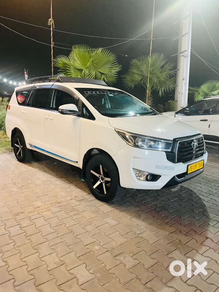 Toyota Innova Crysta 2018 Km All Original Gadidriven