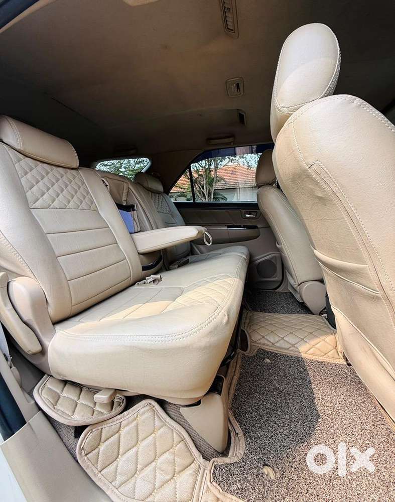 Toyota Fortuner 3.0 4x2 Automatic, 2013