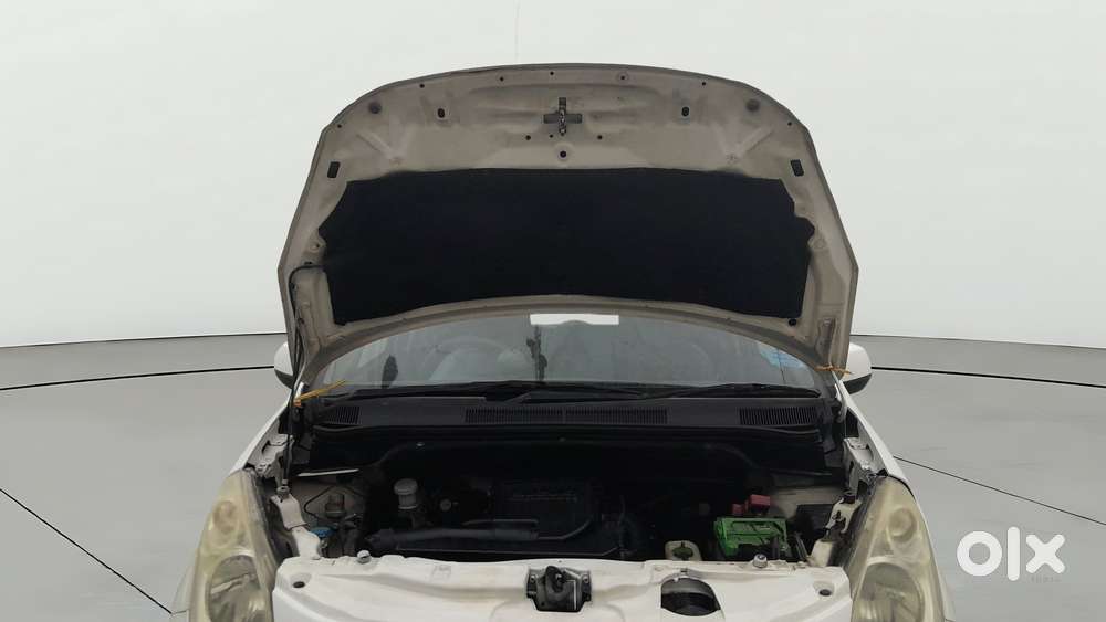 Maruti Suzuki Ritz Vxi, 2014, Petrol