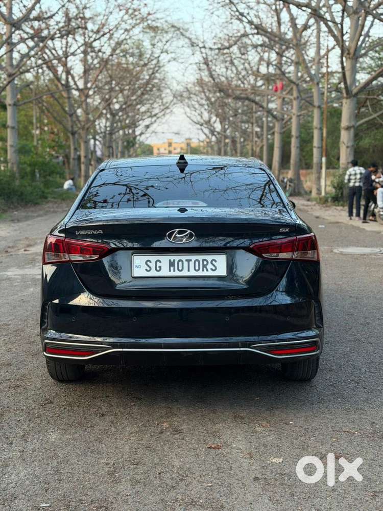 Hyundai Verna 1.5 Sx (o) Petrol Mt, 2021, Petrol