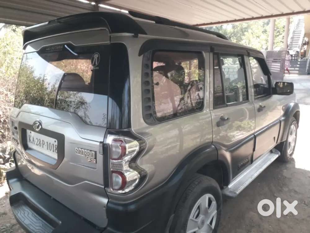 Mahindra Scorpio 2016