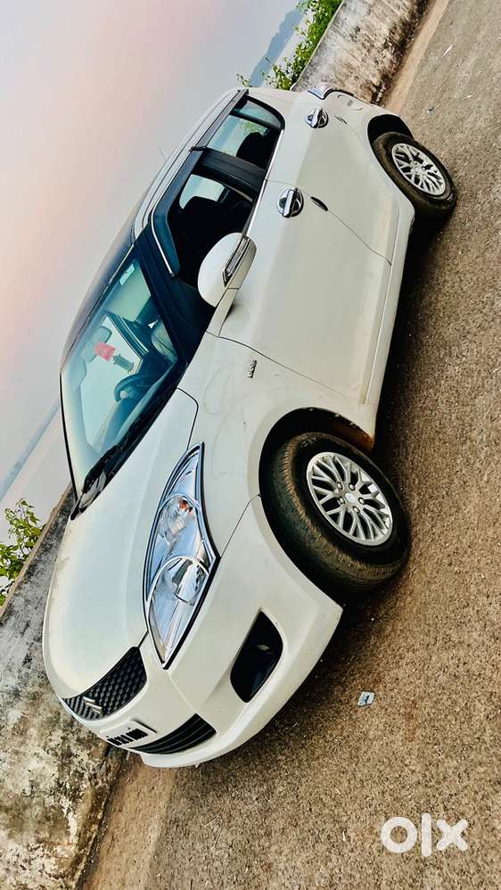 Maruti Suzuki Swift 2015 Diesel 90000 Km Driven