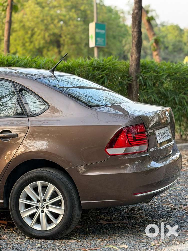 Volkswagen Vento 1.2 Tsi Highline Plus At, 2016, Petrol