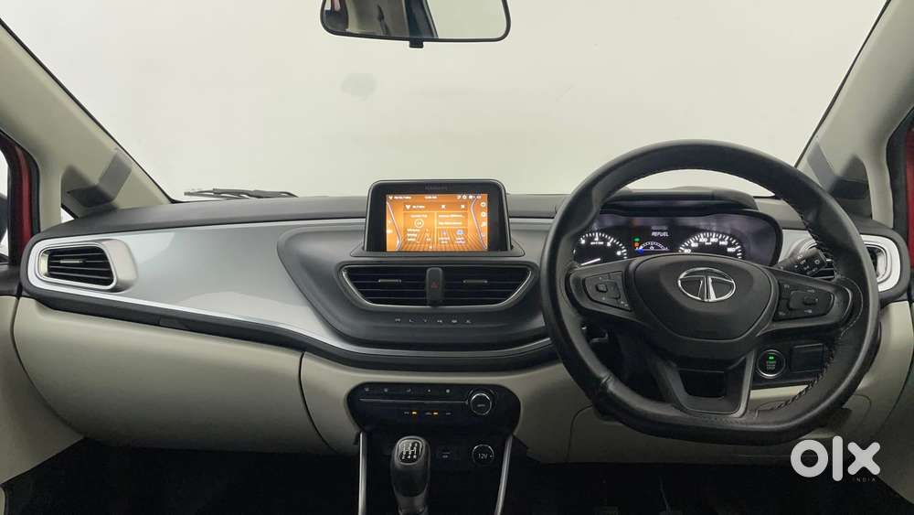 Tata Altroz Xz, 2022, Petrol