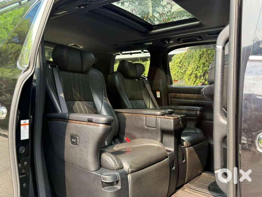 Toyota Vellfire Vip – Executive Lounge, 2019, Petrol