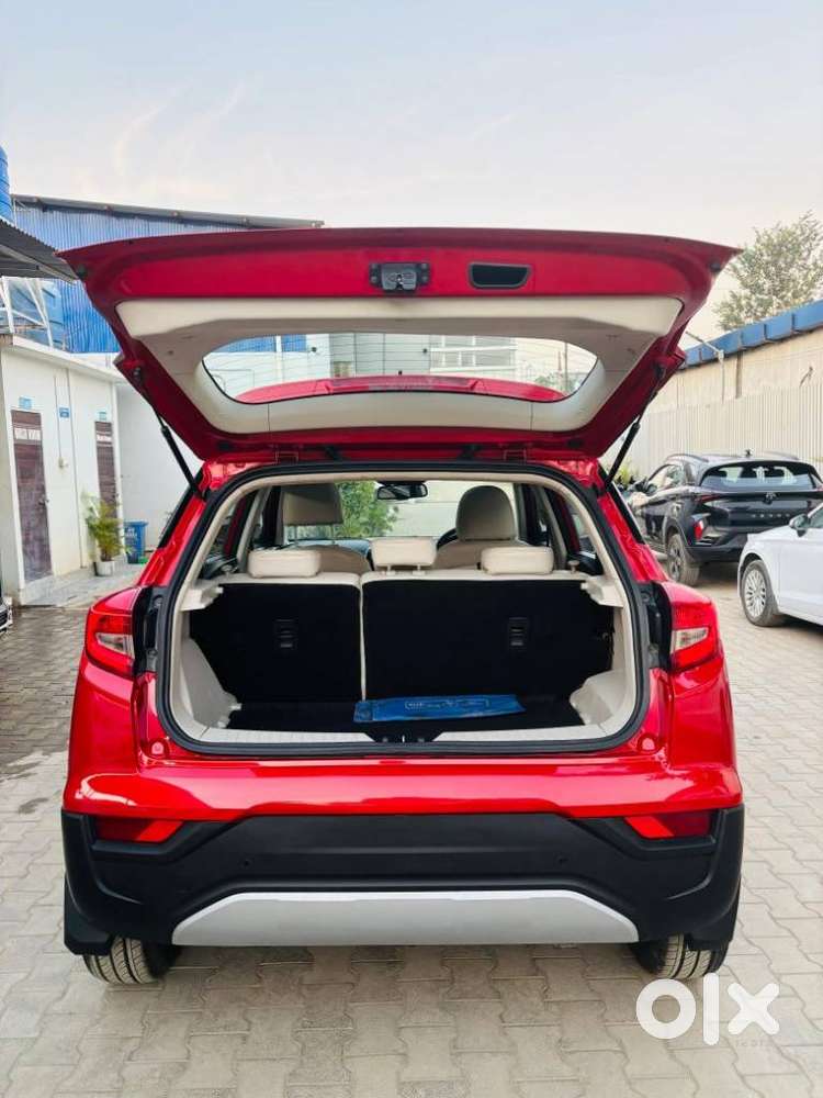 Mahindra Xuv300 W8 Option, 2023, Petrol