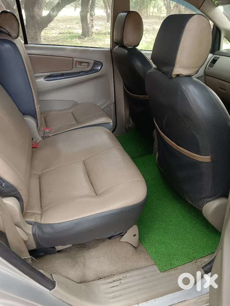 Toyota Innova 2010 Diesel Well Maintained