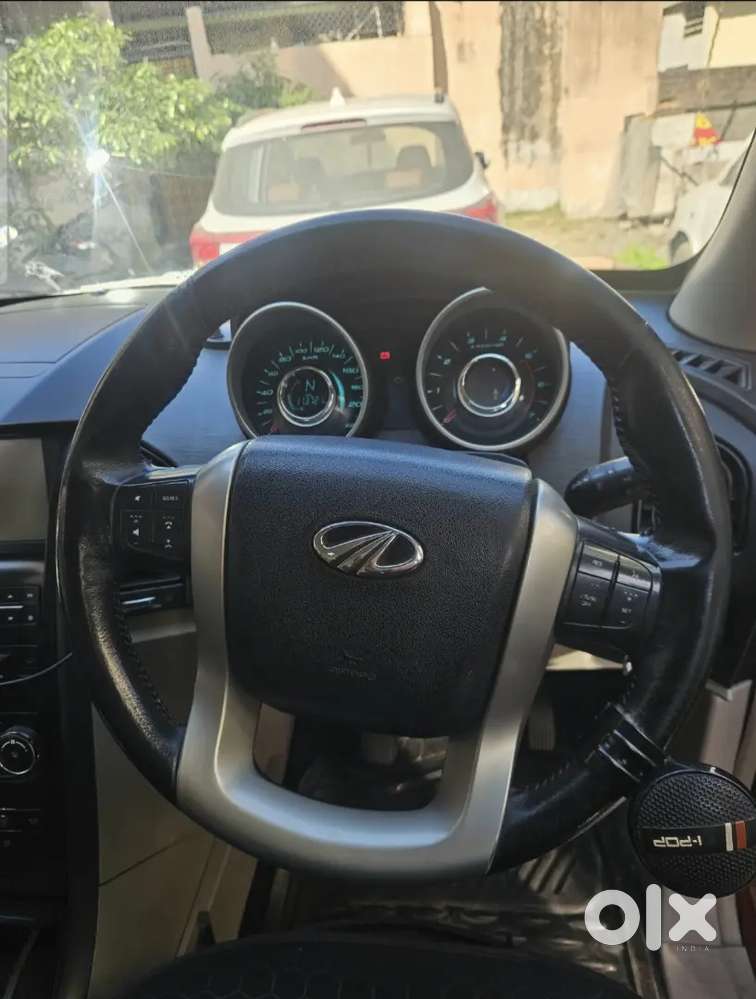 Mahindra Xuv500 W8