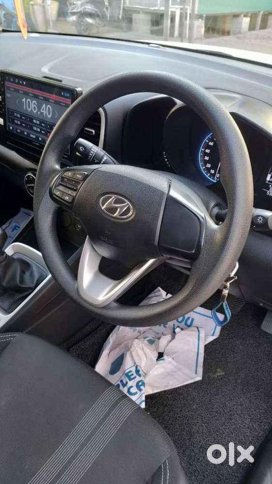 Hyundai Venue S 1.2 Petrol, 2021, Petrol