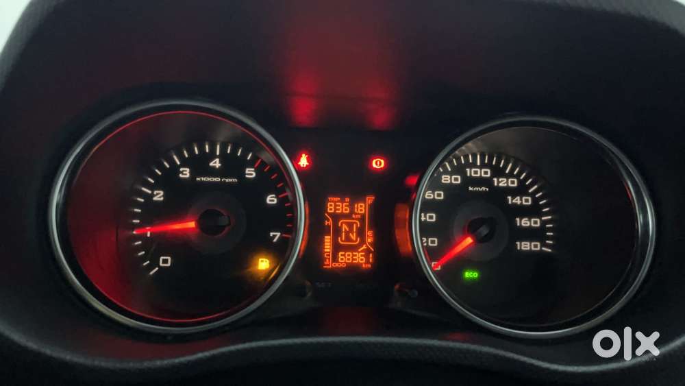 Mahindra Tuv 300 T10, 2018, Diesel