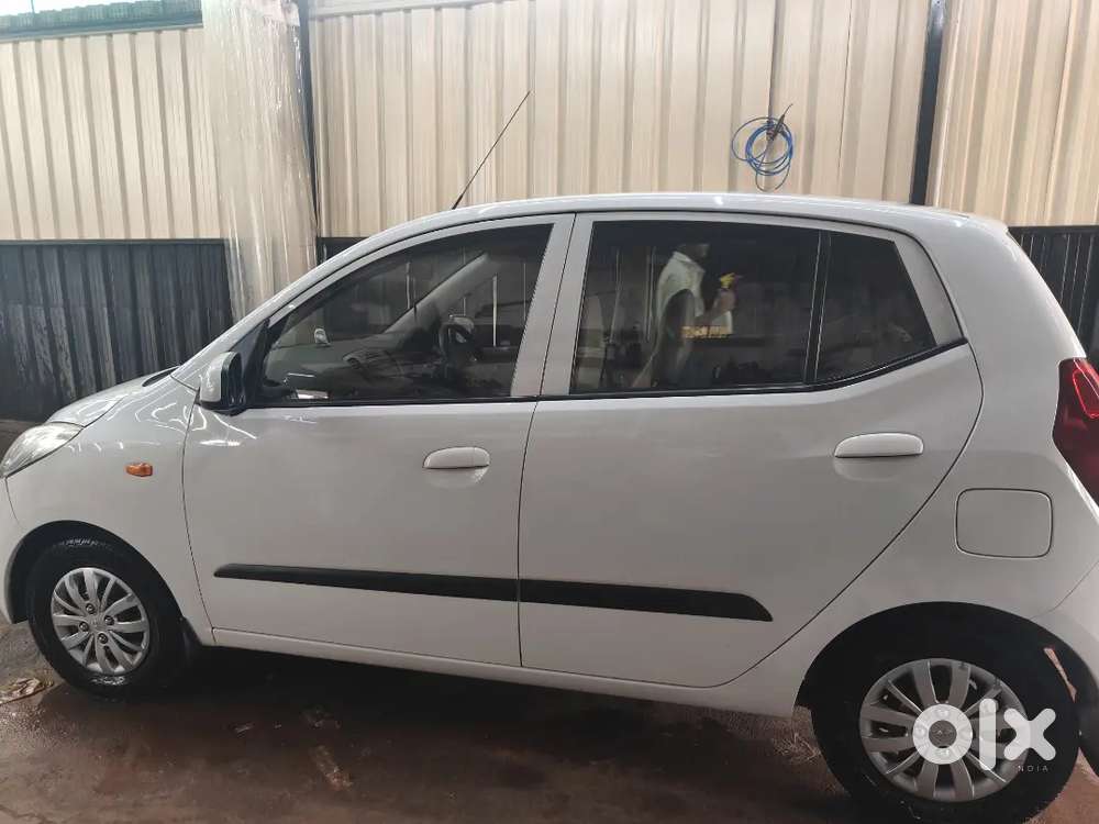 Hyundai I10 2014 Petrol And Lpg 75000 Km Driven. Well Maintained.