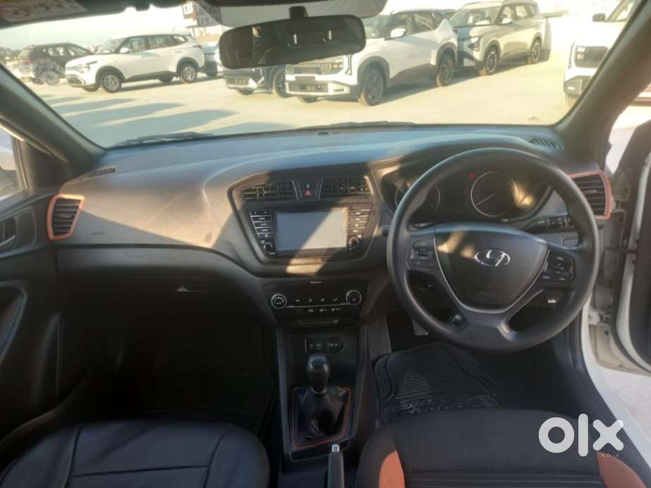 Hyundai I20 Asta 1.2 Mt Dual Tone, 2017, Petrol