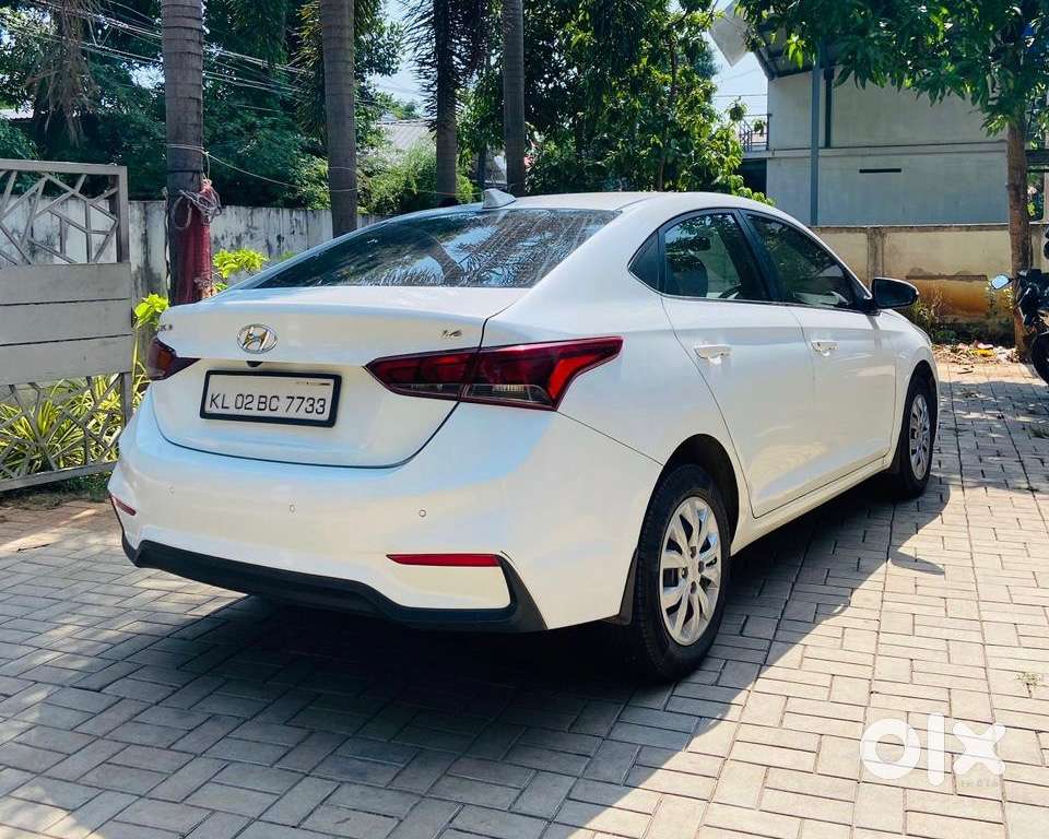 Hyundai Verna Petrol 1.6 Vtvt Ex