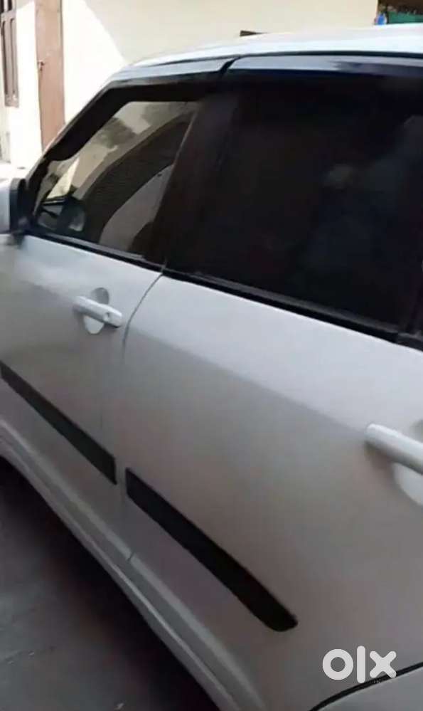 Maruti Suzuki Swift Lxi 2009