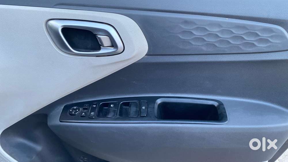 Hyundai Aura Sx (o) Manual, 2021, Petrol