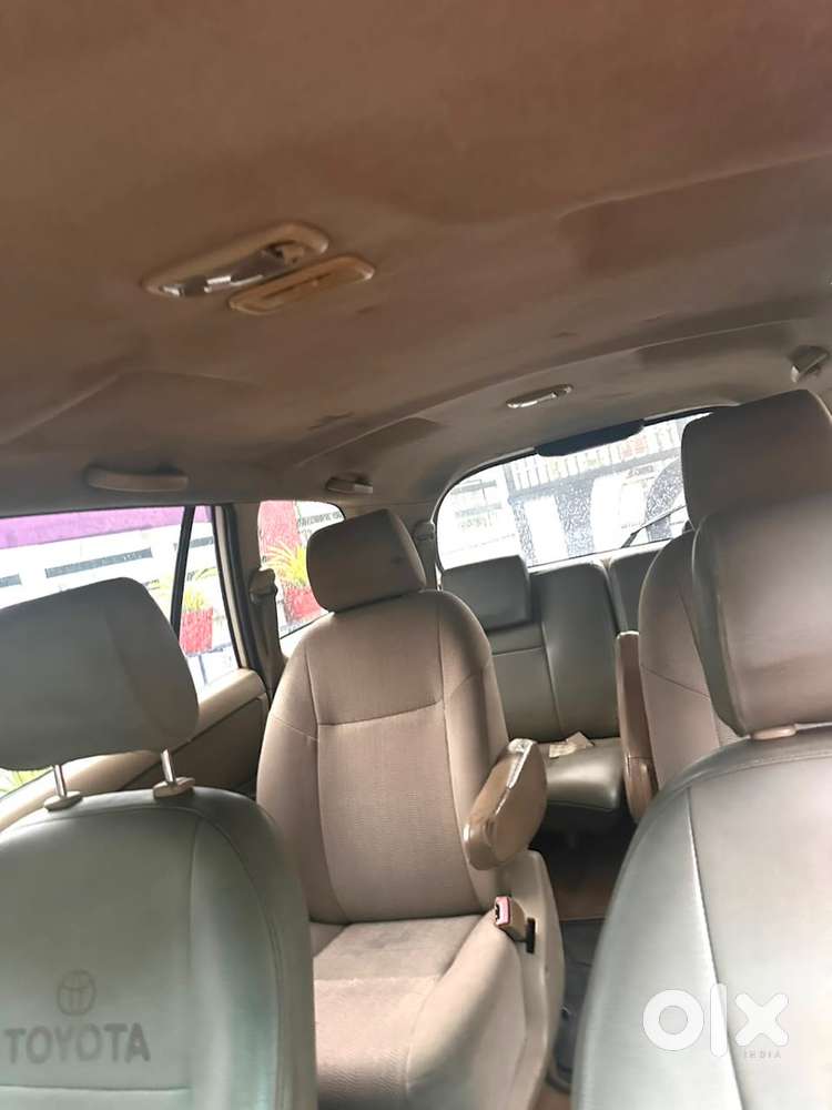 Toyota Innova 2007 Diesel Well Maintained, 4 New Tyres