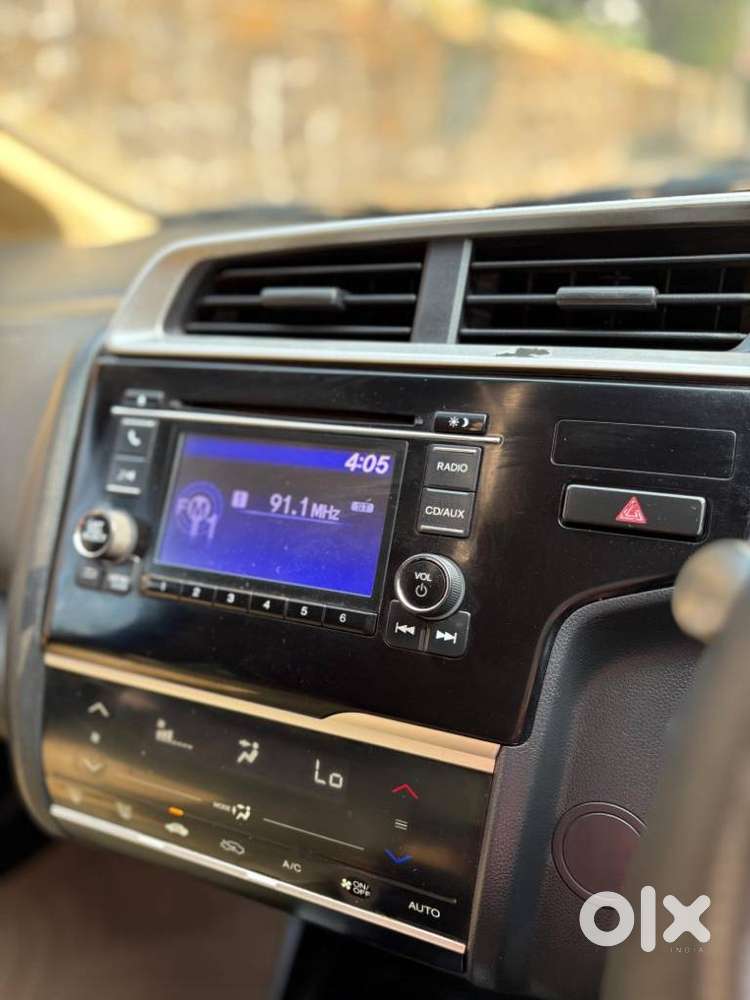 Honda Jazz V Cvt, 2017, Petrol