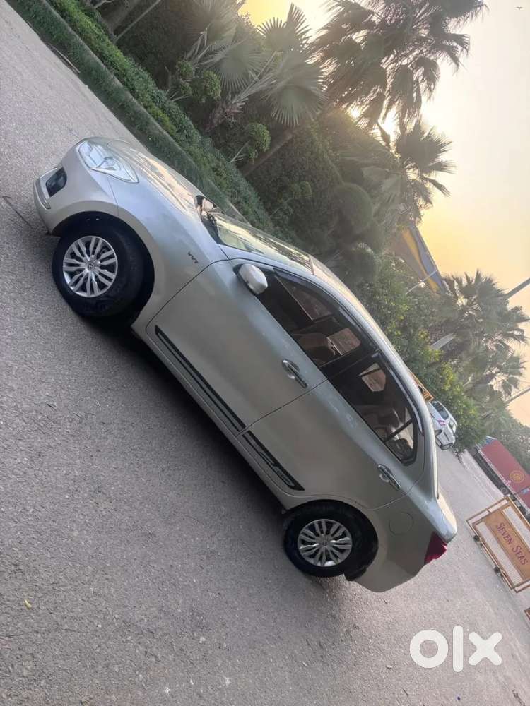 Maruti Suzuki Dzire 1.2 Vxi Amt, 2017, Petrol