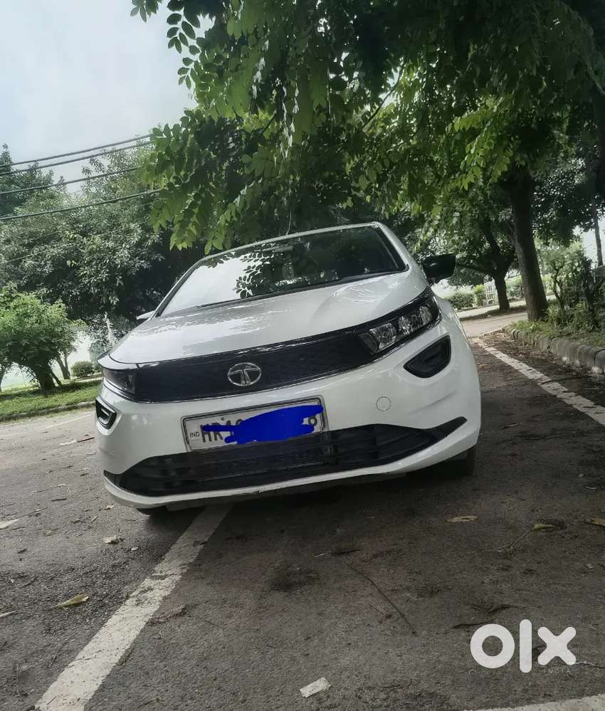 Tata Altroz 1.2 Xm 2020 Petrol Jan 2021 Registration.
