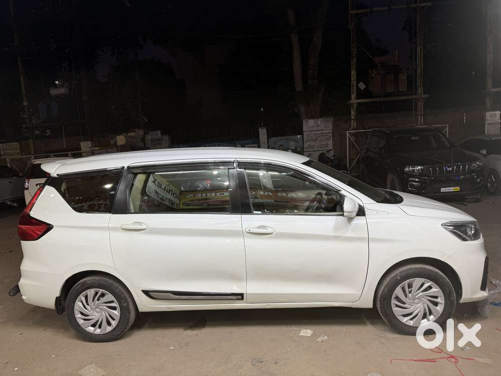 Maruti Suzuki Ertiga Vxi (o) Cng, 2025, Cng & Hybrids