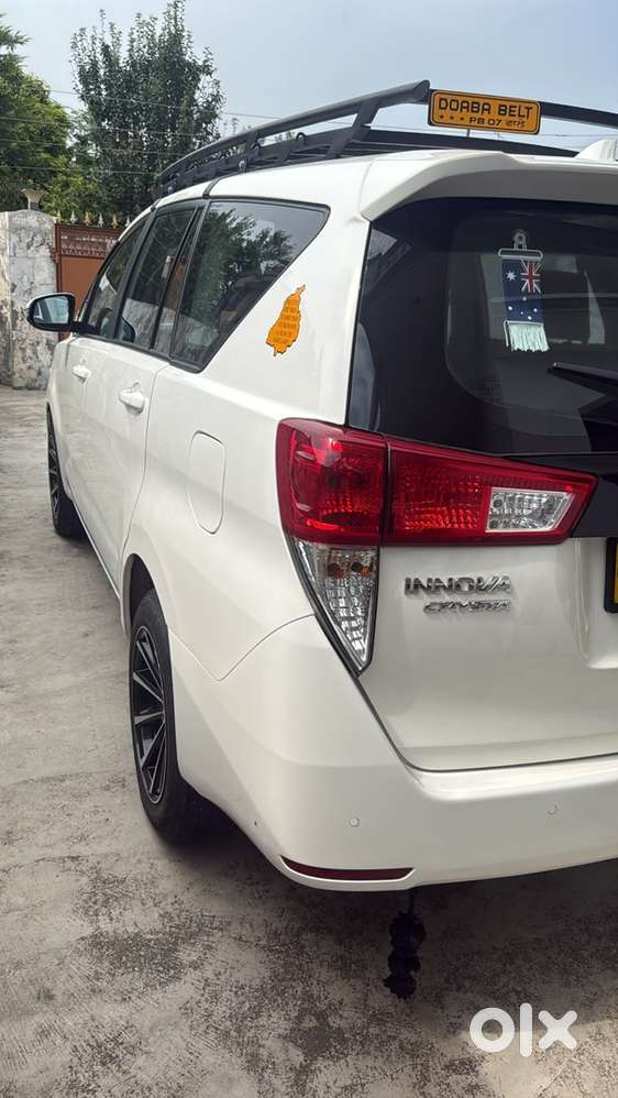 Toyota Innova Crysta 2.4 Gx 7-seater