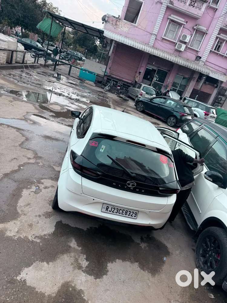 Tata Altroz Dark 2023 Petrol Automatic