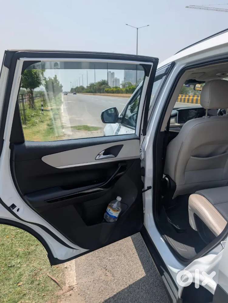 Mahindra Xuv700 Diesel Mt 2022