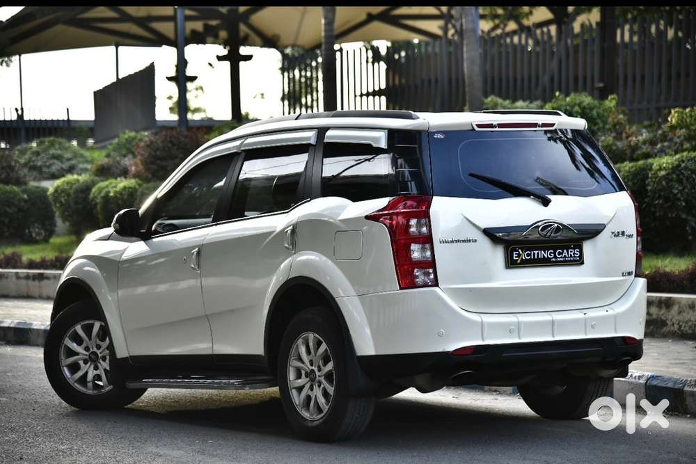 Mahindra Xuv500 W10 2017