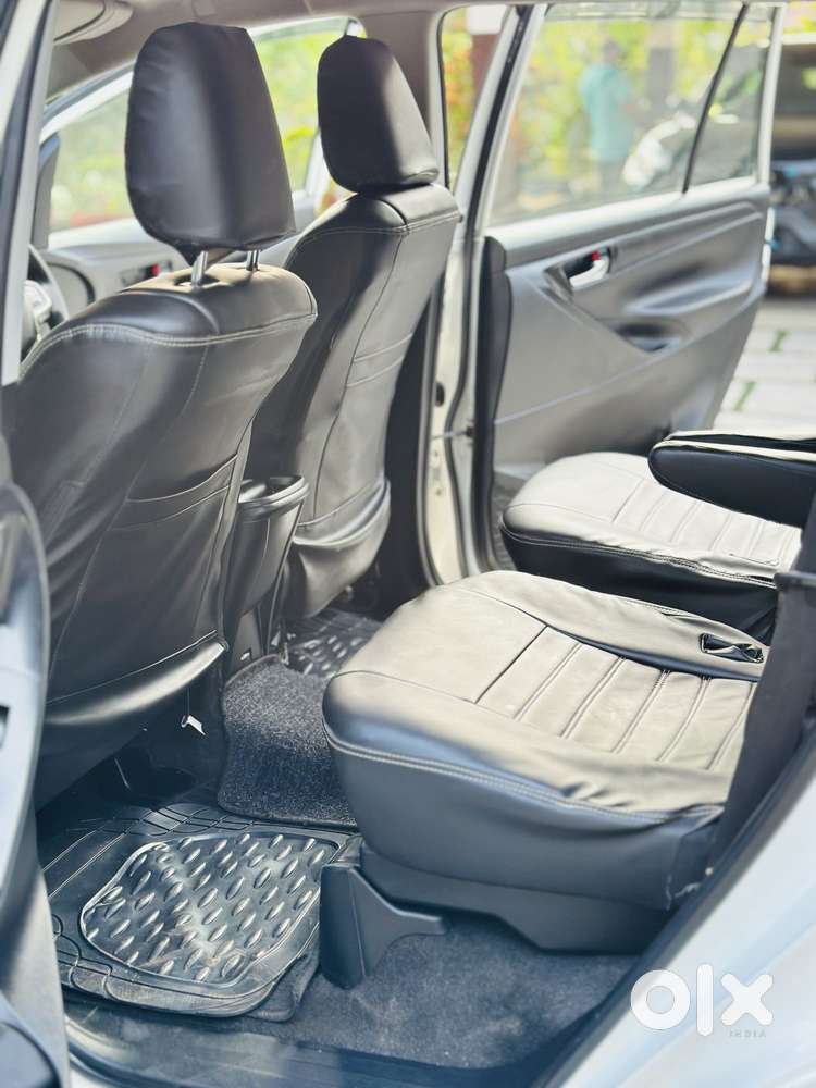 Toyota Innova Crysta