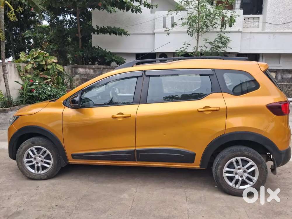 Renault Triber Rxt 2023 Automatic