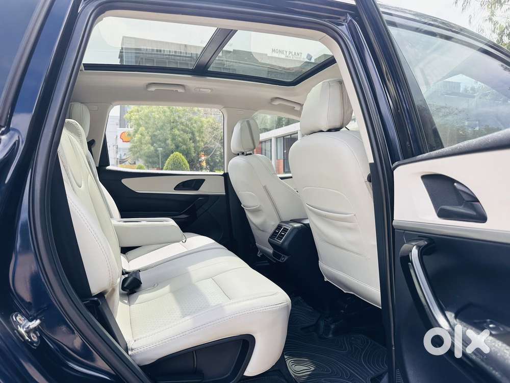 Mahindra Xuv700 2.2 Ax 5 Diesel Mt 7 Str, 2023, Diesel