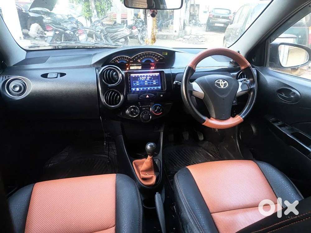 Toyota Etios Cross, 2015, Petrol