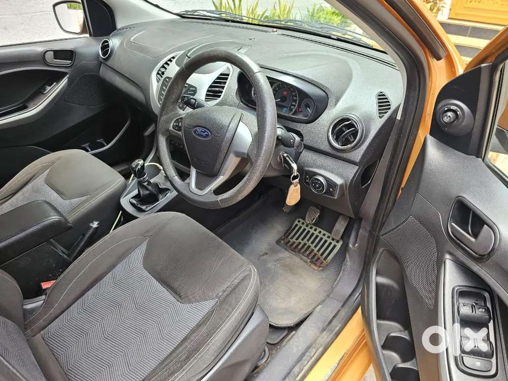 2016 Ford Figo Titanium Petrol