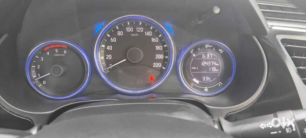 Honda City Vx 2016 Topend With Sunroof