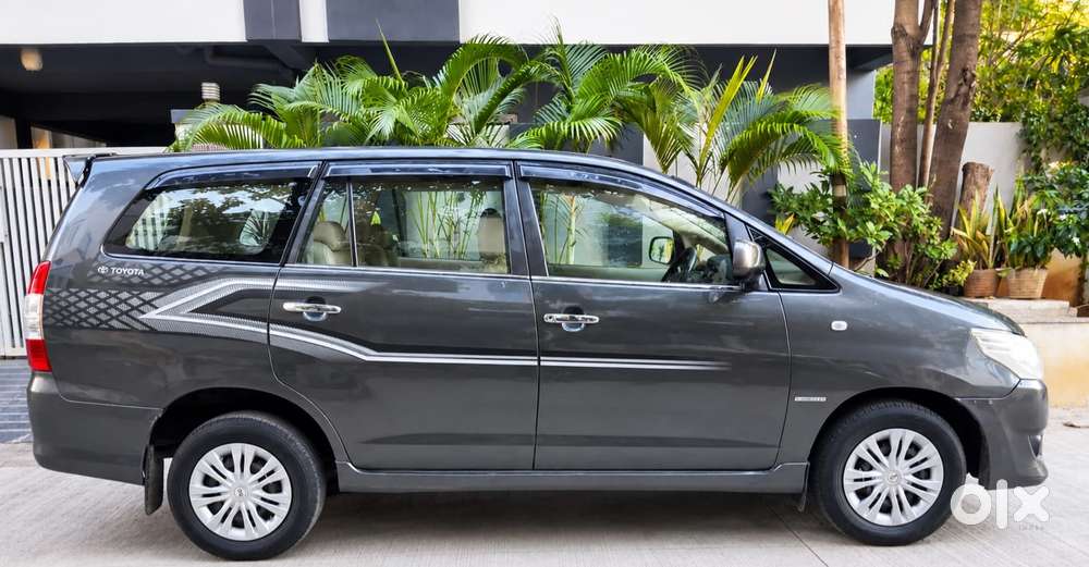 Toyota Innova 2.5 G (diesel) 8 Seater, 2012, Diesel