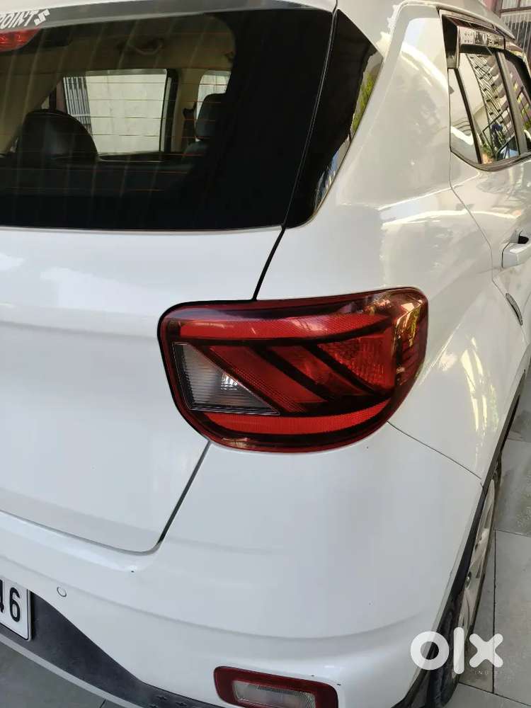 Hyundai Venue 2019 Petrol 35000 Km Driven