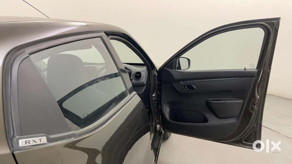 Renault Kwid 2019-ongoing 1.0 Rxt Amt (o), 2017, Petrol