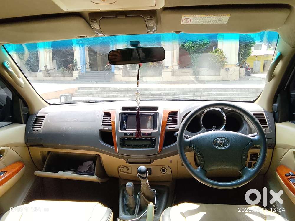 Toyota Fortuner 3.0 4x4 Manual, 2011, Diesel