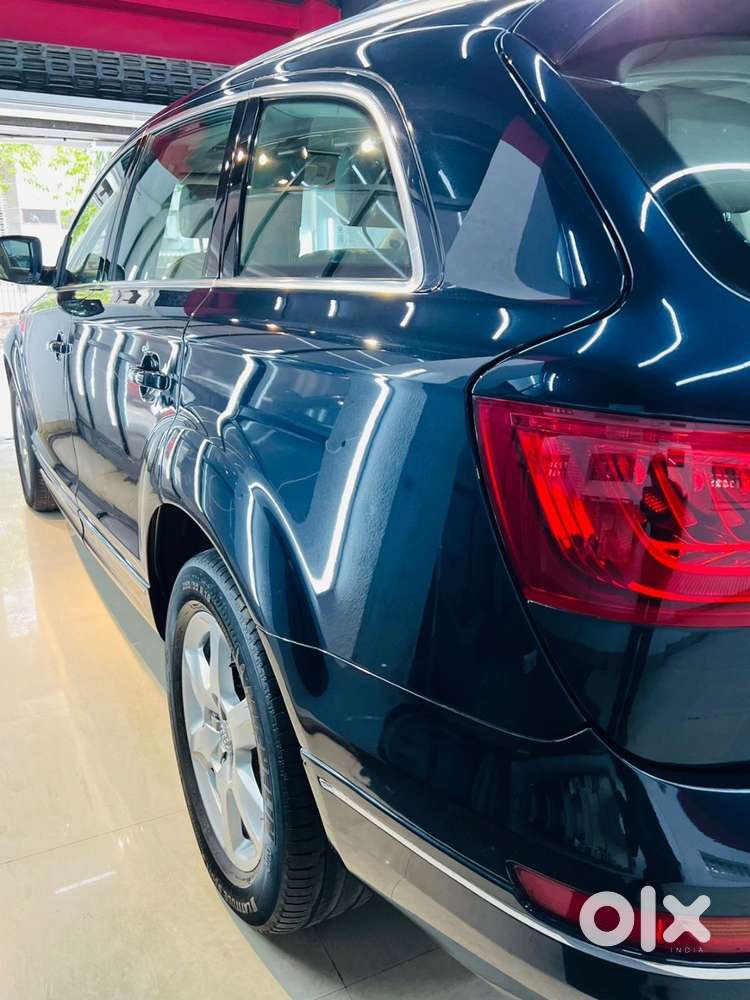 Immaculate Condition Q7, Direct Owner, Genuine Condition