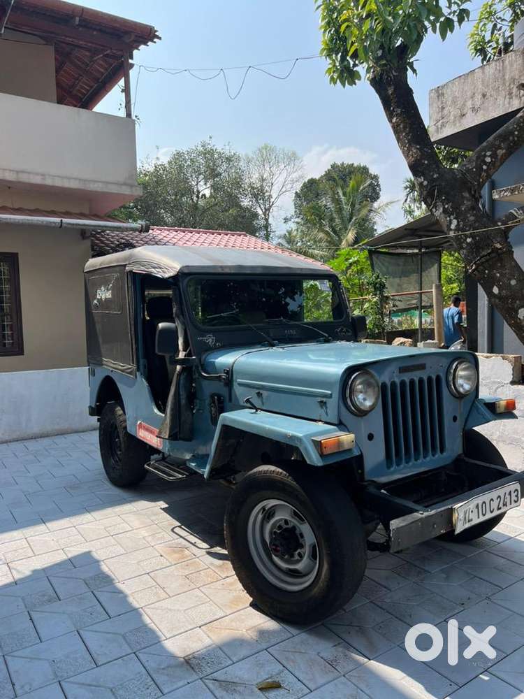 4x4 Mahindra Major Jeep