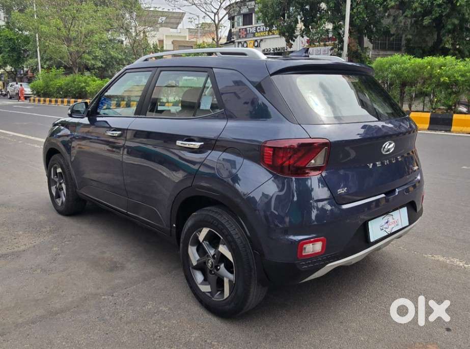 Hyundai Venue, 2021, Petrol