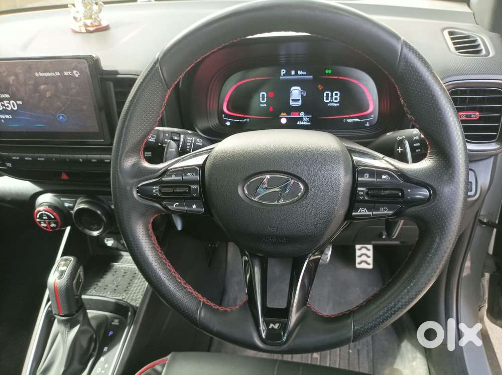 Hyundai Venue N Line N8 DCT Dual Tone, 2023, Petrol