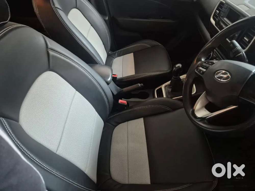 Hyundai Venue 2020 Petrol 62000 Km Driven