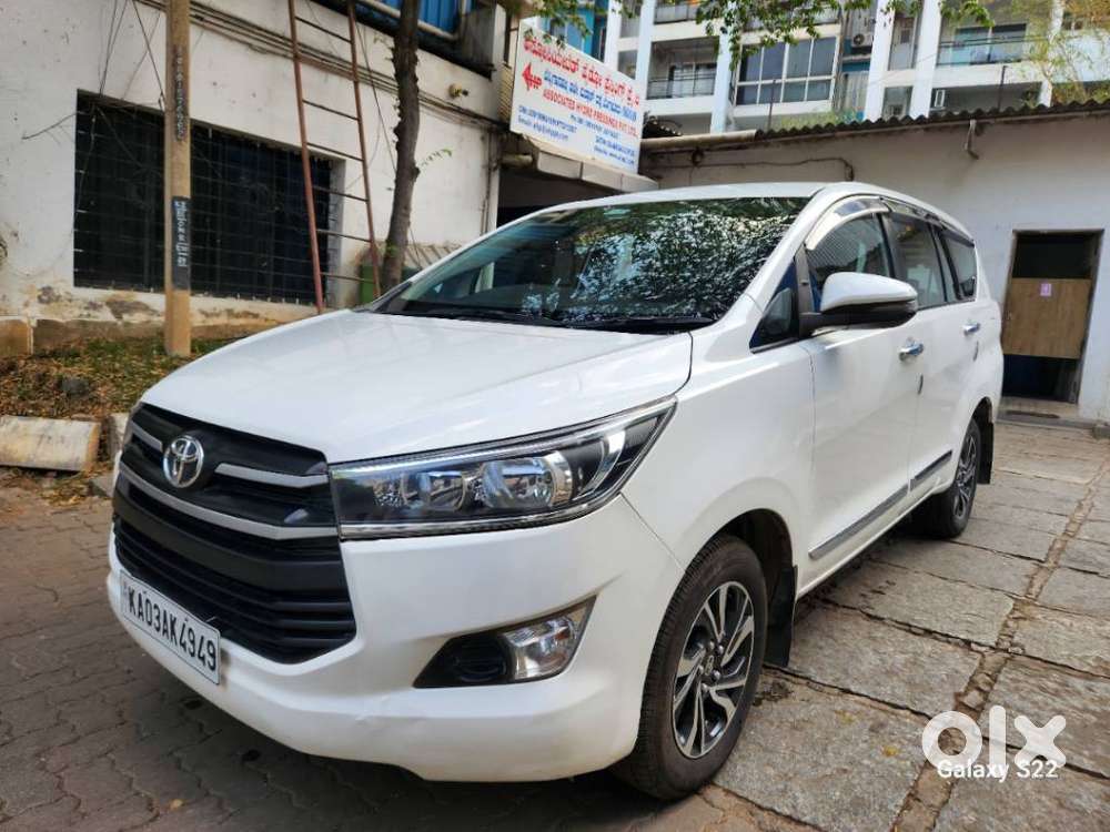 Toyota Innova Crysta 2.4 G Mt, 2022, Diesel