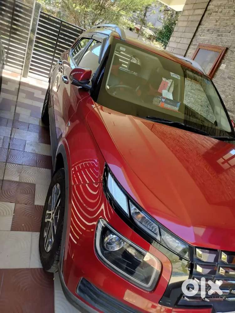 Hyundai Venue 2022 Petrol Well Maintained