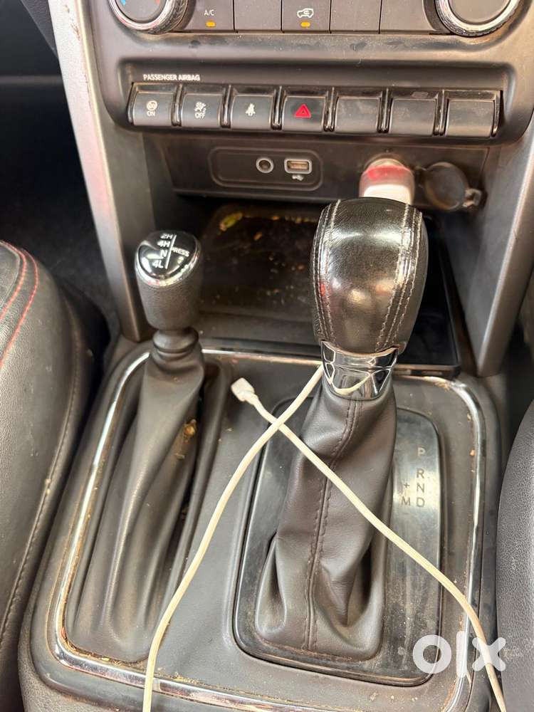 Mahindra Thar Lx Convertible Top Diesel Mt 4wd, 2022, Diesel