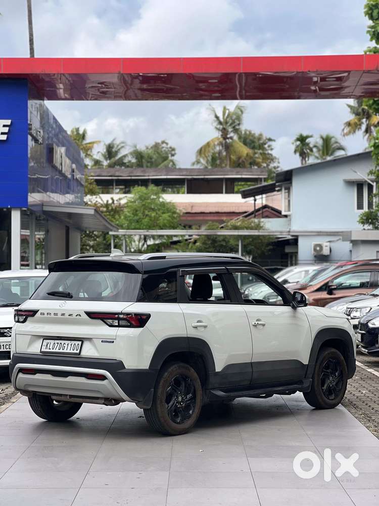Maruti Suzuki Brezza 1.5 Zxi At Smart Hybrid, 2025, Petrol