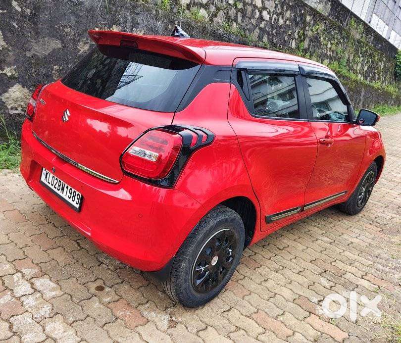 Maruti Suzuki Swift Vxi + Manual, 2021, Petrol